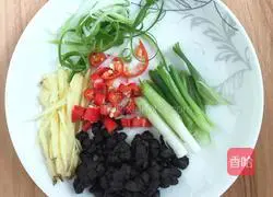 Illustration of how to make steamed eel 1