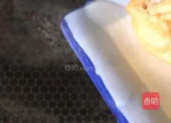 Illustration of how to stuff fried tofu with meat 8