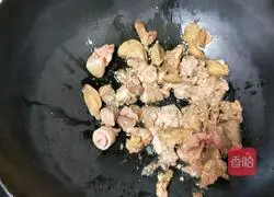 Piper peppers Illustration of how to make fried chicken liver 5