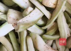 Chicken Breast and Eggplant Stew Illustration 1