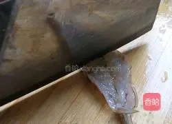 Illustration of how to make shrimps with garlic paste and garlic paste 2