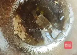 Illustration of how to make pickled cabbage and potato ribs 7