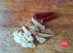 Illustration of how to make braised chicken nuggets 3