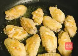 Illustration of how to make Coke Chicken Wings 4 that brings the Coke thing