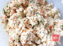 Illustration of how to make golden tofu balls 7