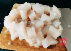 Illustration of how to make fish balls with tomato sauce 3