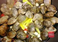 Illustration of how to make stir-fried clams 4