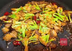 Illustration of how to make stir-fried pork belly and stir-fried cauliflower 7