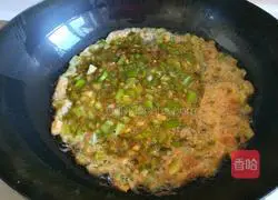 Illustration of how to make scrambled eggs with pepper 8