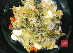 Illustration of making pickled cabbage 2