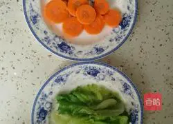 Illustration of how to make chewy steak with black pepper, carrot, lettuce and lettuce 1