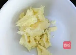 Illustration of how to make strange-tasting finger-sucking crayfish 6