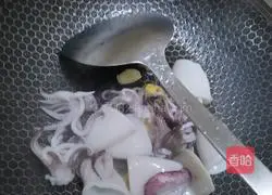 Illustration of how to stir-fry baby squid 6