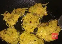 Illustration of how to make fried pumpkin cake 6