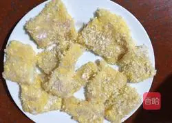 Illustration of how to make fried fish nuggets 9