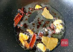 Illustration of how to make chestnut roasted chicken nuggets 7