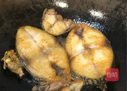 Illustration of how to make pan-fried horsetail 2