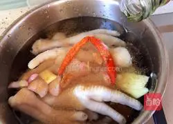Illustration of how to make grilled chicken feet 7