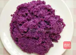 Illustration of how to make purple sweet potato cake 3