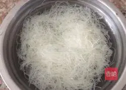 Illustration of how to make steamed shrimp with garlic vermicelli 3