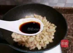 Illustration of how to make sweet and sour lotus root 10