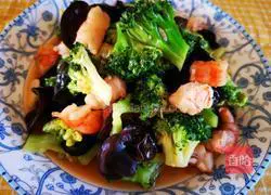 Illustration of how to make fried shrimps with broccoli 9