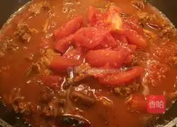 Illustration of how to make tomato beef brisket 9