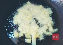 Illustration of how to make sausage with diced potatoes 3