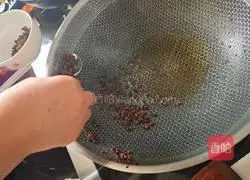 Illustration of how to make spicy minced pork and pickled mustard 5