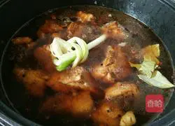 Illustration of braised potato ribs 8