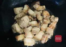 Illustration of how to cook pork with dried bamboo shoots 4