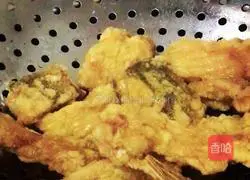 Illustration of how to make braised fish cubes 8