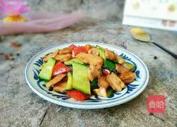 Illustration of how to make cucumber and fried meat 8