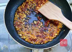 Illustration of how to make spicy duck blood 2