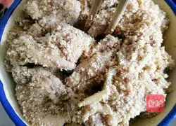 Illustration of how to make steamed pork with vermicelli 20