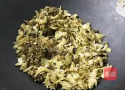 Illustration of how to make sauerkraut and fat sausage 6