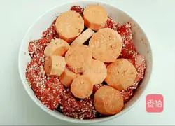 Illustration of how to make steamed pork with rice flour 8