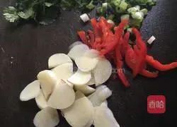 Illustration of how to make salmon head stewed with tofu 5