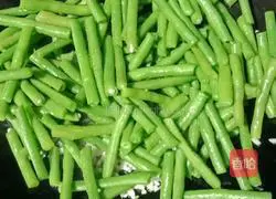 Beef and Bean Bento Recipe Illustration 8