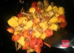 Illustration of how to cook chicken with potatoes 6