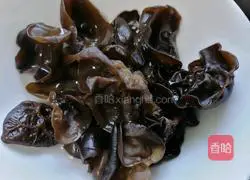 Illustration of how to cook carrots and fungus 3