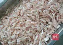 Illustration of how to make fried river shrimp 1