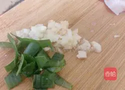 Illustration of how to make tomato sweet and sour pork ribs 1