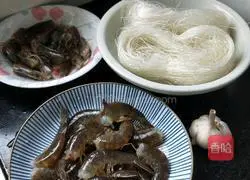 Garlic vermicelli with shrimps Illustration of how to do it 1