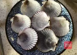 Illustration of how to make steamed scallops with garlic vermicelli 2