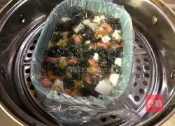 Illustration of how to make colorful steamed eggs 8