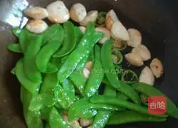 Illustration of making snow pea meatballs 5