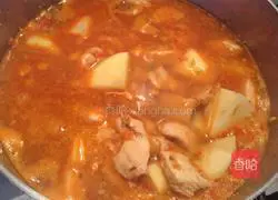 Illustration of how to make curry chicken rice 7