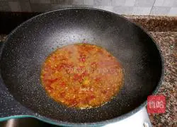 Illustration of how to make crucian carp with chopped pepper 9