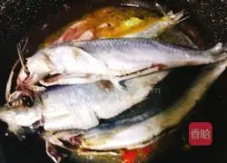 Illustration of braised sardines 3